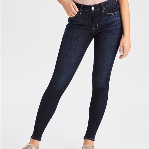 ✨HP✨American Eagle Skinny Stretch Jeans✨ - Picture 1 of 6